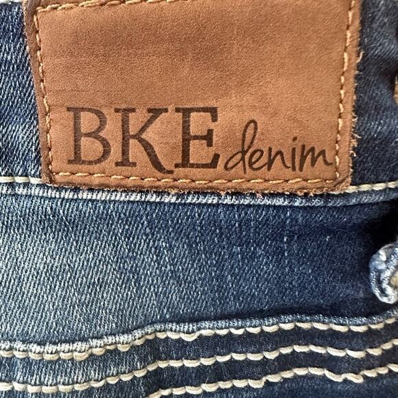 BKE Culture Women's 5 Pocket Crop Denim Blue Size 29 - Picture 8 of 10